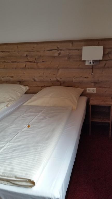 Hotel Alte Krone Tübingen Pokoj fotografie