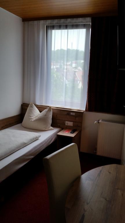 Hotel Alte Krone Tübingen Pokoj fotografie