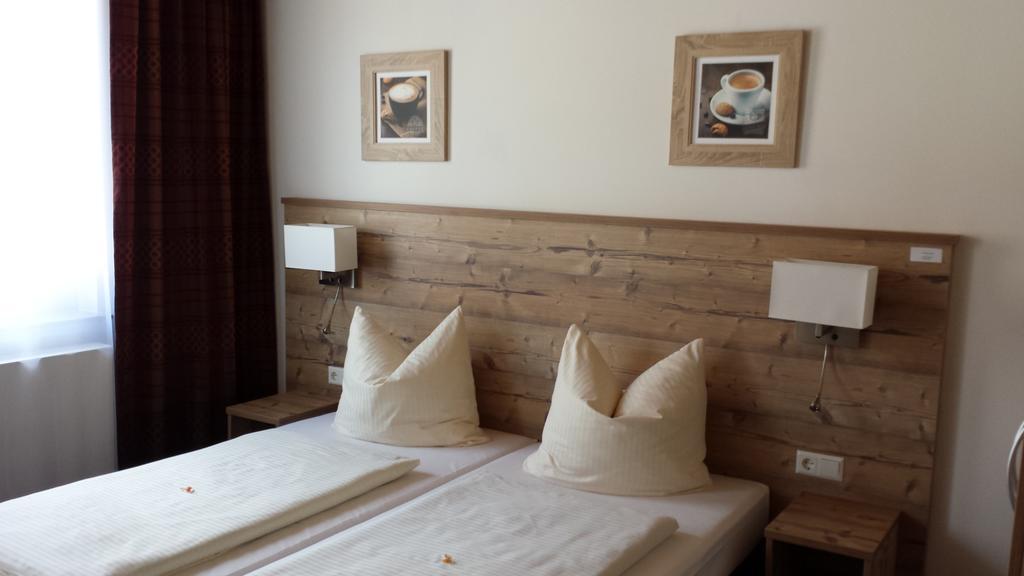 Hotel Alte Krone Tübingen Pokoj fotografie